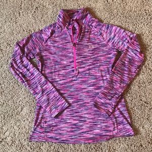 🏃🏼‍♀️UA half-zip pullover.